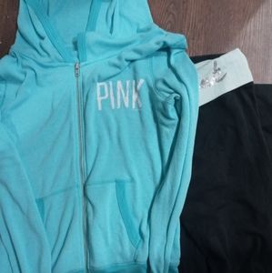 Pink vs sweater & yoga